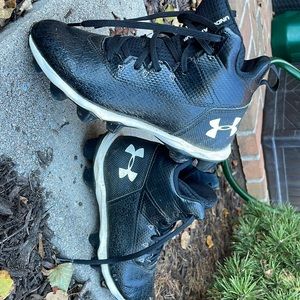 Under Armour Boys Cleats - 3Y